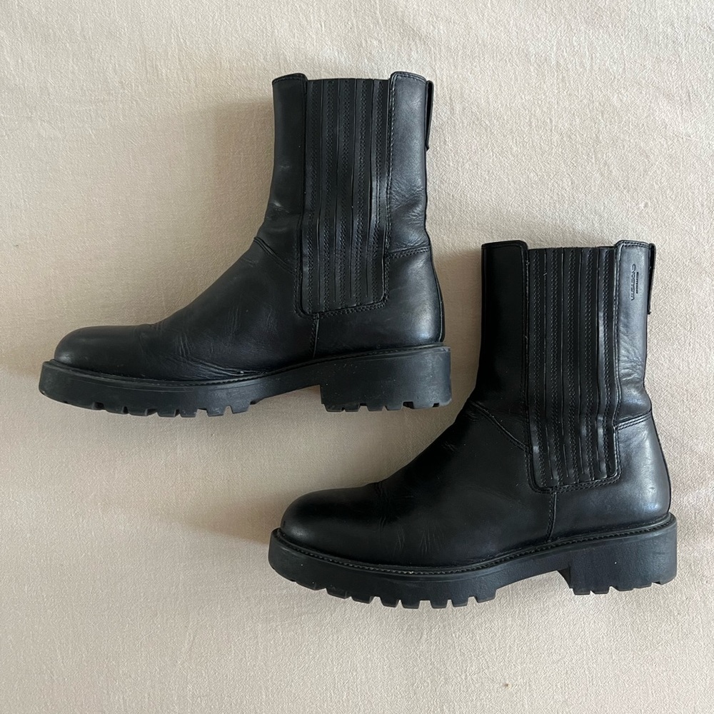 Vagabond Kenova Tall Chelsea Boot in black (size 38)